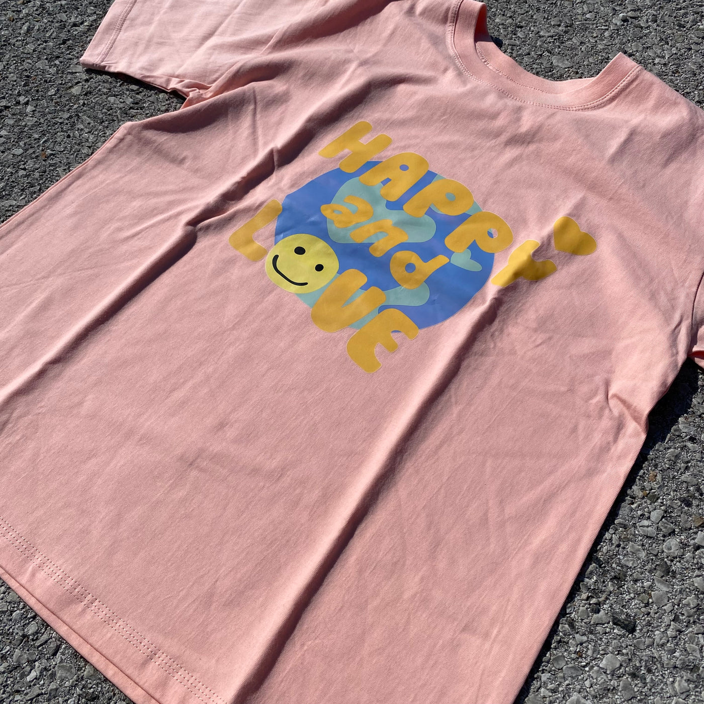 Happy And Love T-Shirt - Unisex