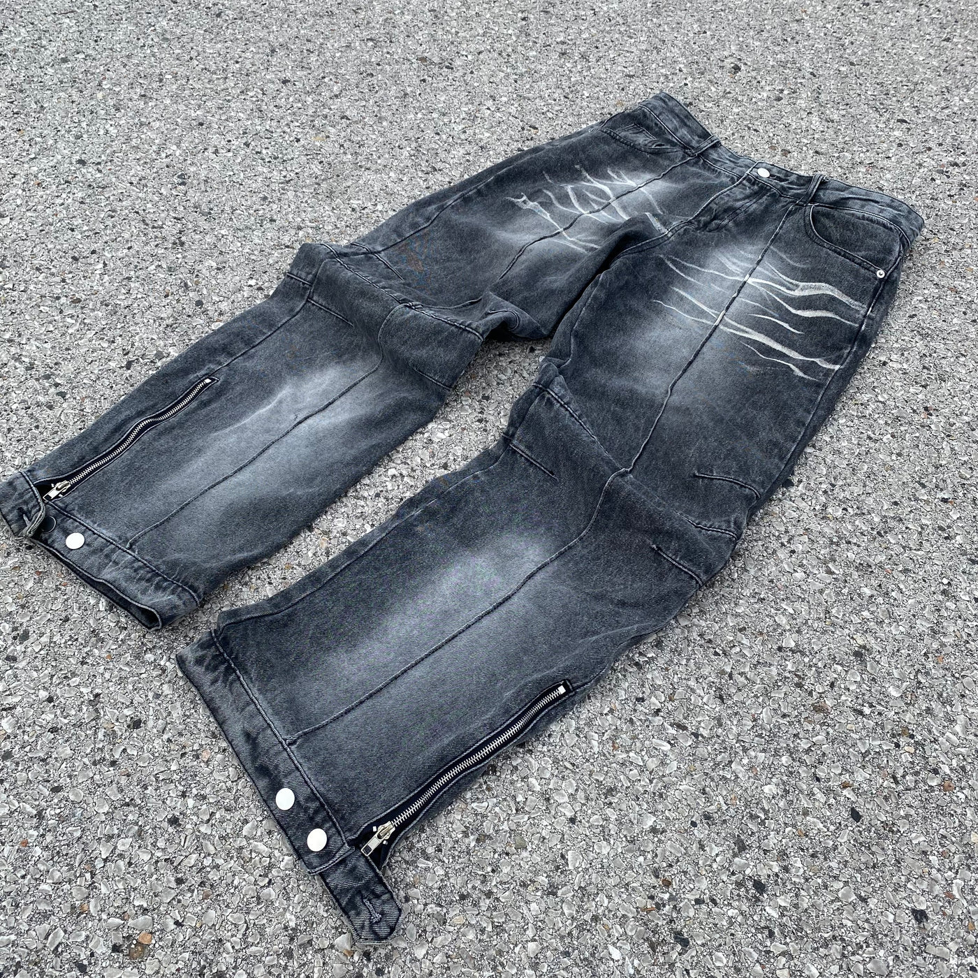 Washed Baggy Jeans - Men