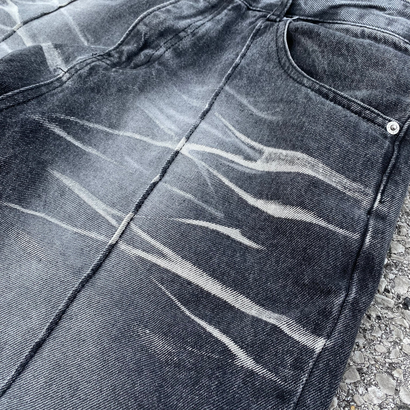 Washed Baggy Jeans - Men