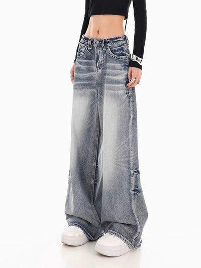 Straight Retro Jeans - Women