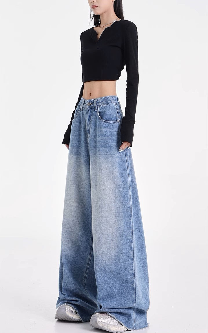 Huge Baggy Jeans - Women