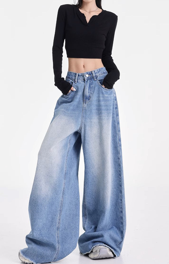 Huge Baggy Jeans - Women